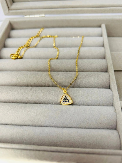 Collier triangle en acier inoxydable